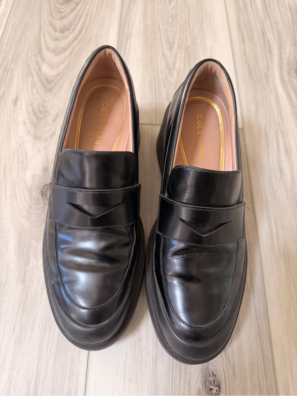 Cole Haan Grand 360 Penny Loafers Black Leather Lug Sole Women’s Size 10B - Picture 2 of 6
